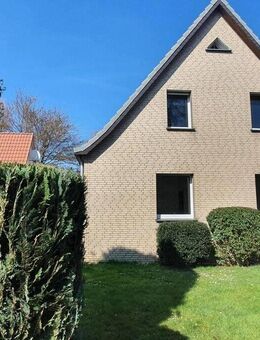 WOHNEN AM WESTLICHEN STADTRAND VON MINDEN VERMIETUNG EINER RENOVIERTEN 2 ZIMMER - WOHNUNG - Minden (Nordrhein-Westfalen)