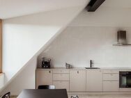Loftiges Design-Dachgeschoss mit Terrasse & Aufzug - Berlin