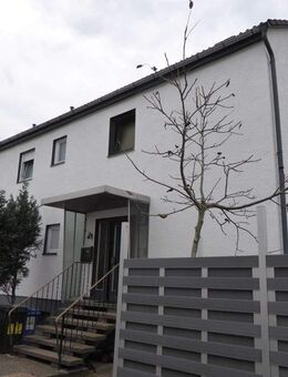 Modernisiertes Zweifamilienhaus: Flexibilität für Ihre Wohnbedürfnisse in Königstädten! - Rüsselsheim