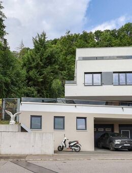 Einzigartiges Architektenhaus mit Pool, Panoramaterrasse & zwei großen Garagen! - Rheinfelden (Baden)