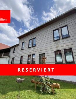 ***Vielseitiges Anwesen mit Charme*** - Hörsel