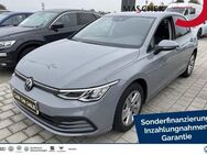 VW Golf, 1.5 TSI Life VC, Jahr 2020 - Wackersdorf