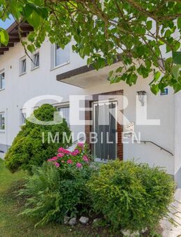 Mehrfamilienhaus in Bogen mit großzügigem Gartengrundstück - Bogen