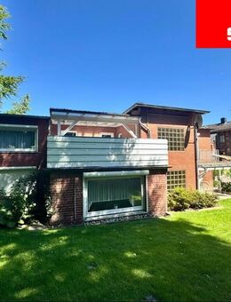 Schönes Haus mit Einliegerwohnung + 2 Garagen + Carport in toller Lage - Kellinghusen