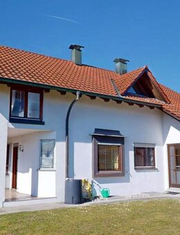 WOLFGANG SODENKAMP /// Solides 3-Familienhaus bei Krauchenwies - Top Lage mit Garten und Garage - Krauchenwies