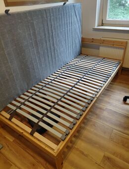 Bett + Federholzrahmen 90x200 [Single Bed] - Hannover