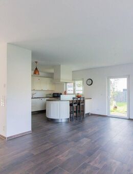 Einzigartig & modern ??: Großzügiges Einfamilienhaus (KfW 40) mit Traumgarten in Essen-Borbeck - Essen