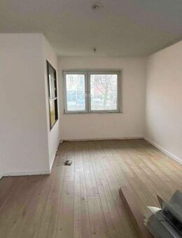 Helle 1-Zimmer-Wohnung mit Einbauküche in Bernau bei Berlin - frisch renoviert - Bernau (Berlin)