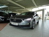 Skoda Superb, Combi Essence mHEV, Jahr 2024 - Luckau