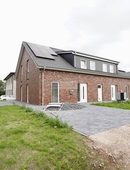 Familienfreundliche Doppelhaushälfte mit Garten und hochwertiger Ausstattung - Helvesiek