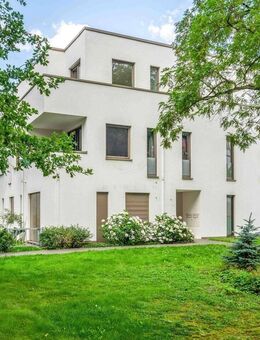 Luxuriöse 4-Zimmer Designer Wohnung mit TG Stellplatz in Bestlage - Berlin