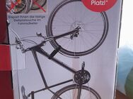 Fahrrad hochkant stellen - Stuttgart