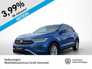 VW T-Roc, 1.0 TSI Life, Jahr 2023 - Groß Umstadt