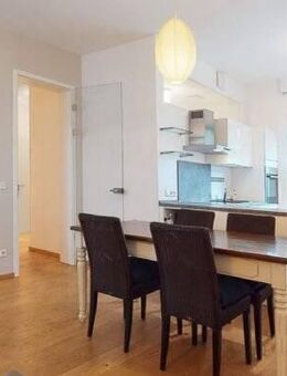 ROGERS: Neuwertige Wohnung mit edler Ausstattung im begehrten Schwabing - München