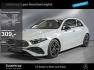 Mercedes A 220, AMG NIGHT PREMIUM SPUR, Jahr 2023 - Mölln (Schleswig-Holstein)