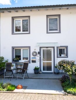 TOP modernisiert - Ihr Zuhause auf ca. 153 m² Wohnfläche mit Sauna, Garten, 2 Garagen + neuer Küche - Weilheim