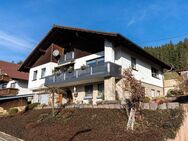 Ihr neuer Wohlfühlplatz: Einfamilienhaus mit Einliegerwohnung und bezauberndem Panoramablick - Reichenbach (Heuberg)