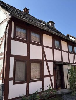 Fachwerkhaus mit Garage in Bodenwerder OT Kemnade - Bodenwerder (Münchhausenstadt)