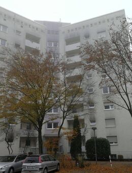 Schöne 3 Zimmerwohnung mit Balkon und Garage in zentraler Lage - Hanau (Brüder-Grimm-Stadt)