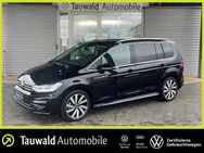 VW Touran, 1.5 TSI R-Line 7S, Jahr 2024 - Erlangen