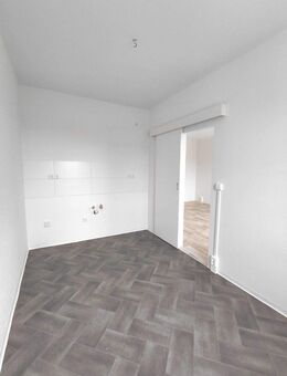 Moderne 2-Zimmer-Wohnung mit Balkon in Schwerin - Schwerin
