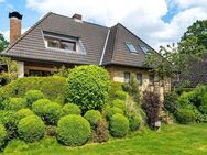 Ankommen und wohlfühlen: Bezugsfertig renovierte Villa auf Südgrundstück - Großhansdorf
