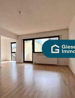 Helle 3,5-Zi-Wohnung mit sonnigem Balkon - Leonberg (Baden-Württemberg)