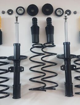 Fahrwerk Serienfahrwerk Standardfahrwerk Dacia / Renault Duster 2 HM 2WD Federn Stoßdämpfer Domlager Staubschutz neu - Großbeeren