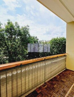 2 Zimmer-Wohnung mit Balkon in Chemnitz/Bernsdorf in der Wittenbergstraße 1. - Chemnitz