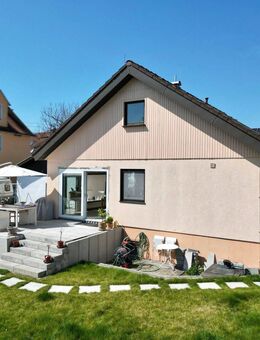 Einfamilienhaus mit Gartenidylle und Einliegerwohnung - Langenargen