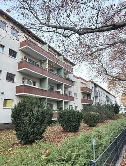Ruhe in Lichterfelde: 2,5 - 3-Zimmer Wohnung mit Südbalkon - Berlin