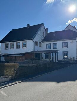 ***Zentral gelegene Immobilie mit Gestaltungspotenzial! (2 Wohneinheiten)*** - Mehren (Landkreis Vulkaneifel)
