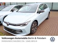 VW Golf, 1.5 l Life eTSI, Jahr 2022 - Berlin