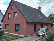 Charmantes 2-Familienhaus - 8 Zimmer in iydillscher Lage 1600qm - Ellingstedt