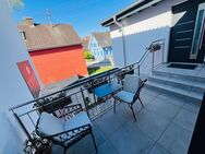 Helle und hochwertige 2-Zi.-Wohnung mit Balkon und Loggia! - Neuried (Baden-Württemberg)