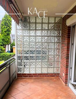 Sofort verfügbar! Helle Wohnung mit großem Balkon, Stellplatz & Entwicklungspotenzial - Glinde