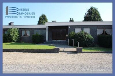 Bungalow - freistehend mit Garage & großem Grundstück ***provisionsfrei***