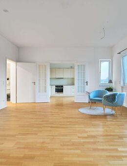 Komfort und Stil in modernem Dachgeschoss - Berlin