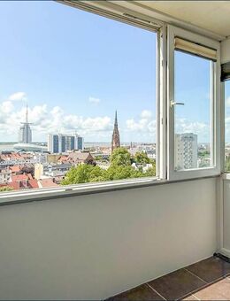 Modernisierte Eigentumswohnung mit exklusivem Weitblick auf Bremerhaven - Bremerhaven