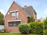 Sanierungsbedürftiges Einfamilienhaus mit viel Potenzial - Pinneberg