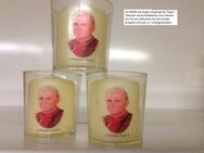 Papst-Kerze- Joh.-Paul II. - 3 Becher mit Bild und Kerze 60x50 mm-Neu-Rarität- - Mahlberg