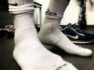 🔥 Dominanter Fußballer verkauft seine geilen getragenen Socks! - Berlin