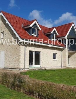 Traumhaus der Prestigeklasse mit 2 WE, Gestaltungsfreiraum, nur 3km zum Yachthafen Grömitz - Grömitz