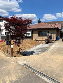 Bungalow mit 2 Wohneinheiten auf 210m² - Heilbronn