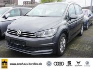 VW Touran, 1.5 TSI Comfortline, Jahr 2019 - Berlin
