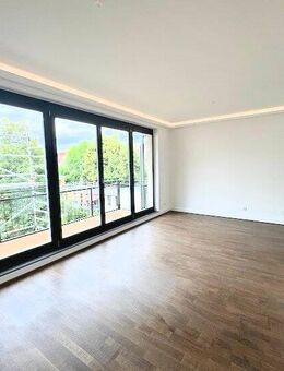 Jetzt aber! + Lift + Parkett + Fußbodenheizung + 2 Balkone + Wanne & Dusche + LED-Licht - Leipzig