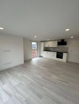 2-Zimmer-Dachgeschosswohnung mit hochwertiger Ausstattung in Obrigheim - Obrigheim