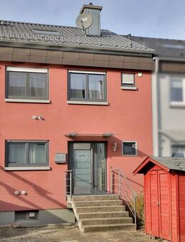 Perfekt für Familien: modernes Reihenhaus mit Garten und tollem Raumkonzept - Weingarten (Baden)