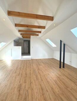 Schöne Dachgeschosswohnung in Eutin - Eutin