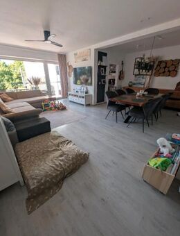 Modernisierte 3,5-Zimmer-Wohnung in ruhiger Sackgassenlage mit Balkon und Garage - Mülheim (Ruhr)